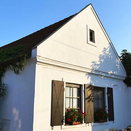 Gaestehaus Doris Purbach am Neusiedlersee Exterior photo